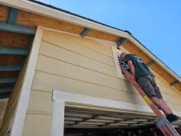 How To Choose The Right Materials for Your Siding Installation in 'Lisbon, ME